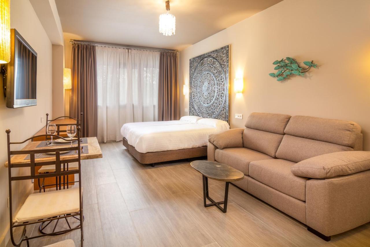 Apartamentos Sevilla Este By Qhotels Eksteriør bilde