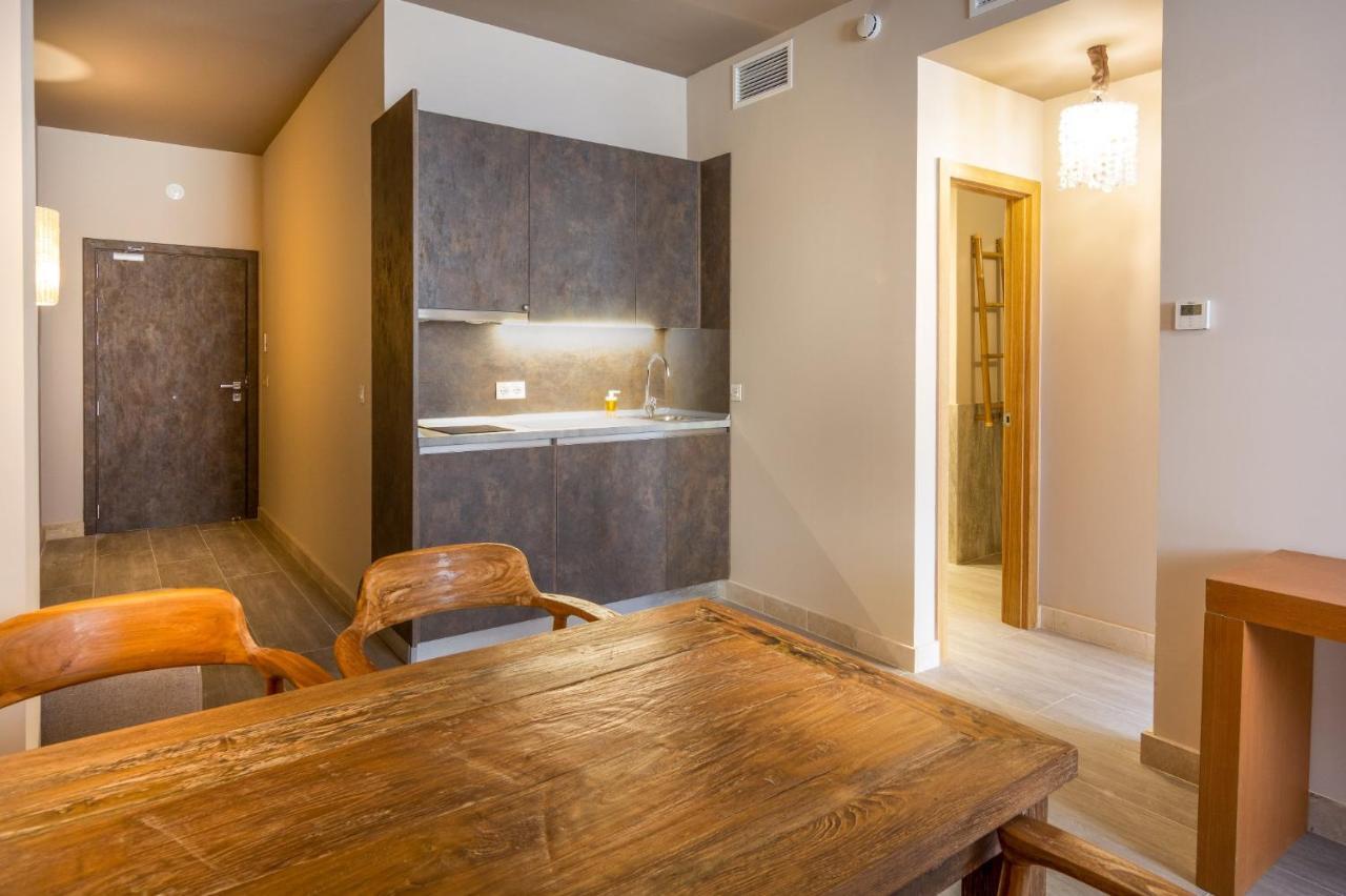 Apartamentos Sevilla Este By Qhotels Eksteriør bilde