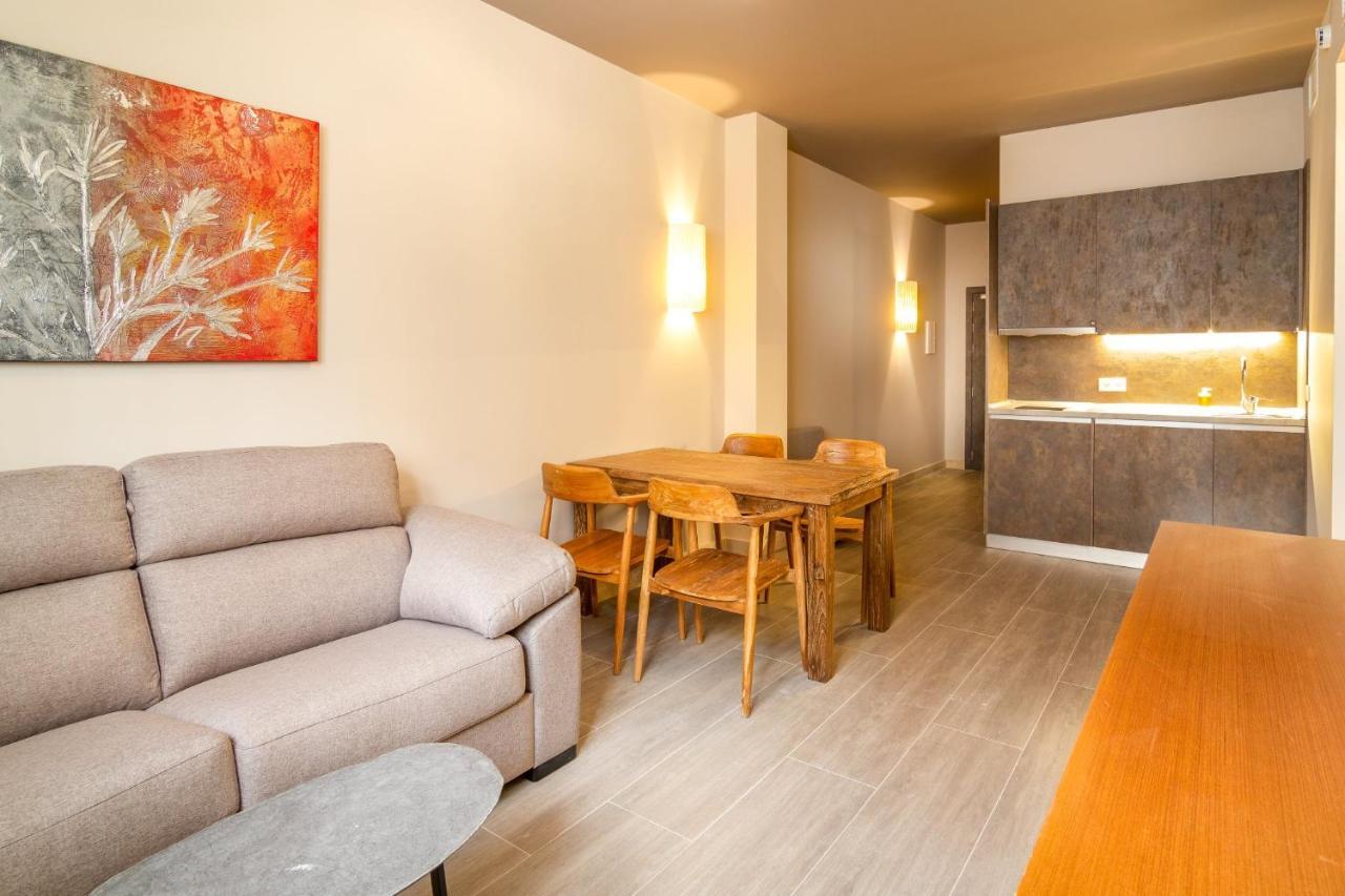 Apartamentos Sevilla Este By Qhotels Eksteriør bilde